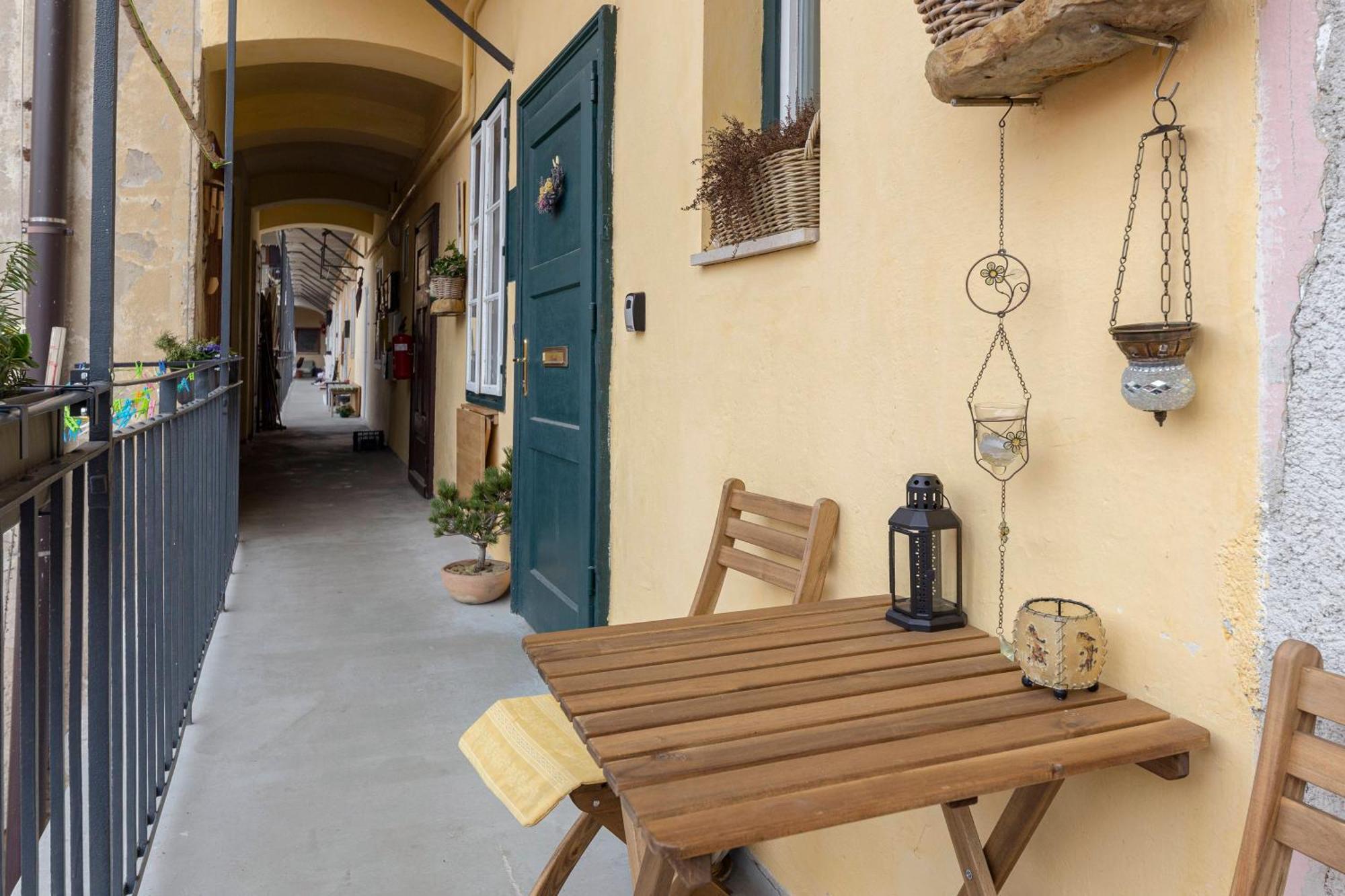Historical Caserne Apartment ليوبليانا المظهر الخارجي الصورة